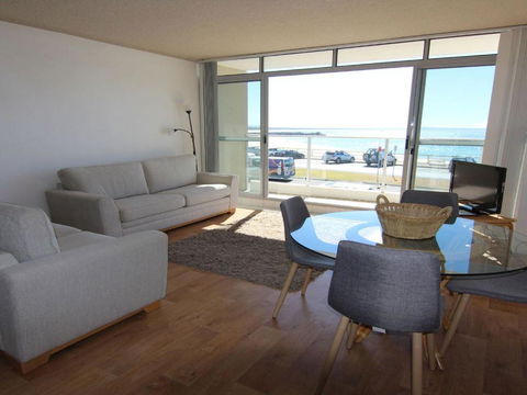 Oceanic 3 On The Beach! - Accommodation Search 3