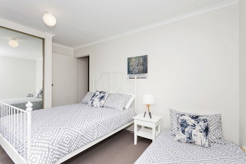 Sundowner Apartment 5 - Accommodation Search 3