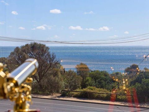 BEACH BELLE MORNINGTON - Accommodation Search 6