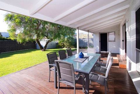 GIFFORD HOUSE - Accommodation Search 6