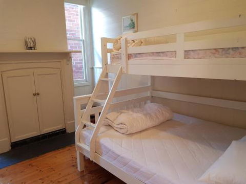 CARNBREA - Accommodation Search 4