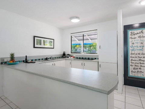 Absolute Beachfront - Accommodation Search 2