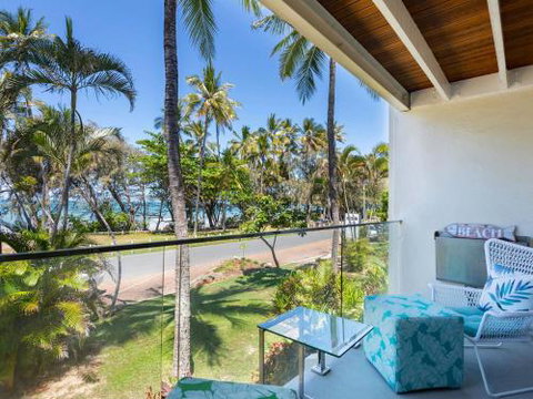 Absolute Beachfront - Accommodation Search 5