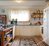 Wombat Haven Bed  Breakfast White Beach