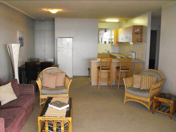Oceanic Unit 14 - Accommodation Search 1