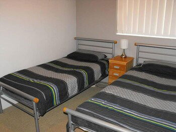 Oceanic Unit 14 - Accommodation Search 2