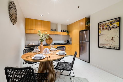 Auguste 2 BDR Melbourne Apartment - Accommodation Search 4