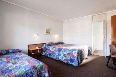 Parkway Hotel - Accommodation Search 3