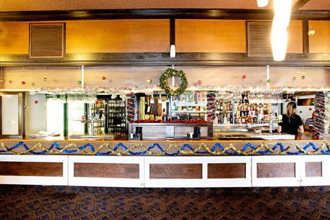 Parkway Hotel - Accommodation Search 5