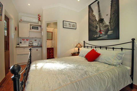 Above Bored Bed & Breakfast - Accommodation Search 5