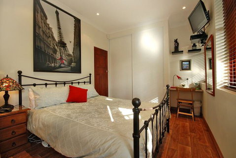 Above Bored Bed & Breakfast - Accommodation Search 7