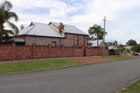 Above Bored Bed & Breakfast - Accommodation Search 3