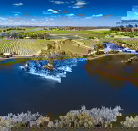 Stonewell Cottages  Vineyards - Accommodation Search