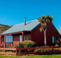 Stanley Hotel  Apartments - Accommodation Search
