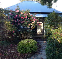 Hills Havens Cottages - Accommodation Search