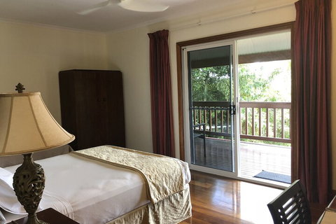 Daintree Manor Bed & Breakfast - Accommodation Search 4