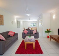 Seaforth Apartments - Accommodation Search