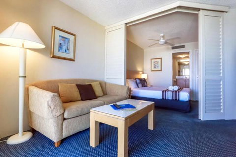 Beachfront Mooloolaba Apartment - Accommodation Search 5