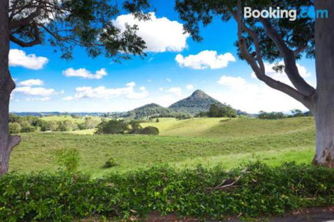 Sunrise At Sanquar Noosa Hinterland - Accommodation Search 3