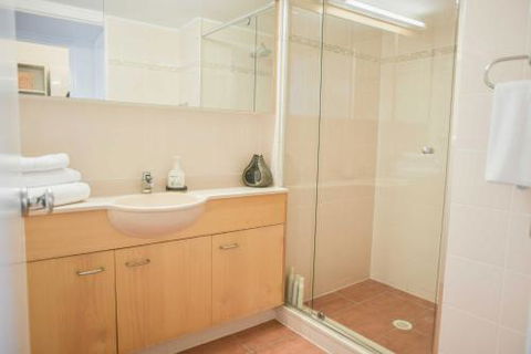 Ocean Front Moffat Beach Private Rooftop Terrace Walk To Cafes Restaurants - Accommodation Search 6