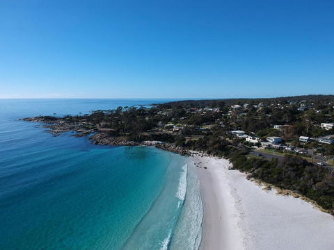 SEA EAGLE COTTAGE Amazing Views Of Bay Of Fires - Accommodation Search 5