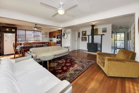 Hillsborough Cottage - Accommodation Search 4