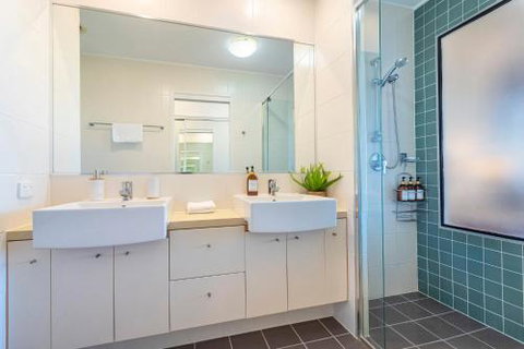 Maroochy River Inlet Views At Sebel Twin Waters Free Wifi & Parking 2 Cars - Accommodation Search 2