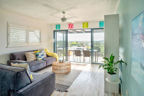 Coolum Beach 3 Level Townhouse Private Rooftop Terrace Spa Overlooking Mount Coolum - Accommodation Search 6