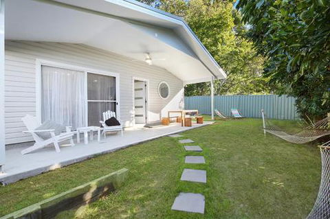 Salty Kisses Holiday House - Accommodation Search 0