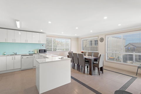 Harbourview 4 - Accommodation Search 1