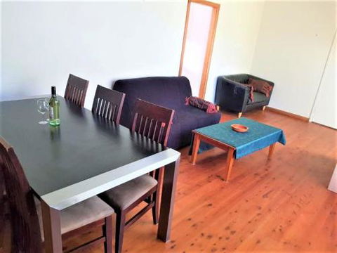 Accommodation Sydney Frenchs Forest 3 Bedroom House With Large Outdoor Entertainment Area & Onsite Parking - Accommodation Search 1