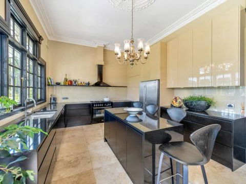 Wembley House Southern Highlands With 4pm Check Out Sunday - Accommodation Search 4