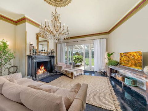 Wembley House Southern Highlands With 4pm Check Out Sunday - Accommodation Search 5