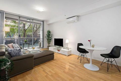 A Bright & Stylish Studio Next To Darling Harbour - Accommodation Search 4