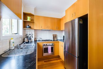 KIM 2BDR West Melbourne Apartment - Accommodation Search 4