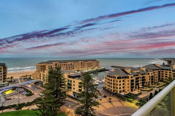 Penthouse Liberty Towers - Accommodation Search 6
