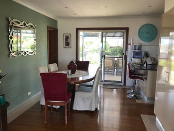Ocean House At Mollymook - Accommodation Search 5