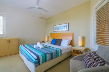 Resort Apartment On Salt Beach 6318 - Accommodation Search 3