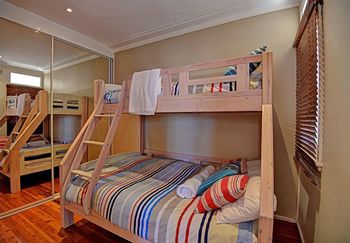 Ocean Parade By The Beach Unit - Accommodation Search 1
