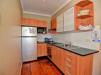 Ocean Parade By The Beach Unit - Accommodation Search 2