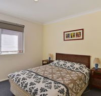 Quarter Deck Apartment 2 - Accommodation Search