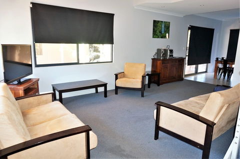 Ningaloo Breeze Villa 2 - Accommodation Search 2