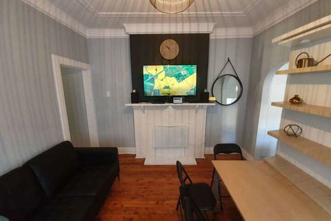 Incredible Location 2 Bedroom Bondi Beach Apartment - Accommodation Search 5