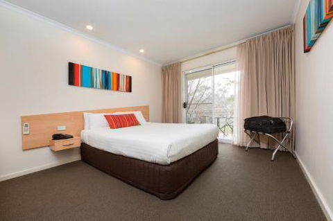 Premier Hotel & Apartments - Accommodation Search 2