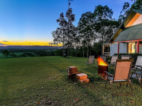 Vineyard Hill - Accommodation Search 1