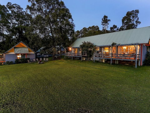 Vineyard Hill - Accommodation Search 0