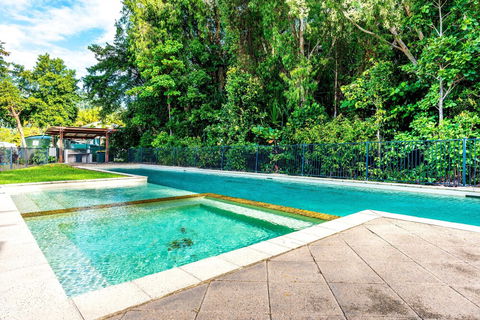 Blue Lagoon Villa B - Accommodation Search 4