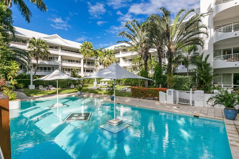 Poolside Apt In Alamanda Beachfront Resort 67 - Accommodation Search 2
