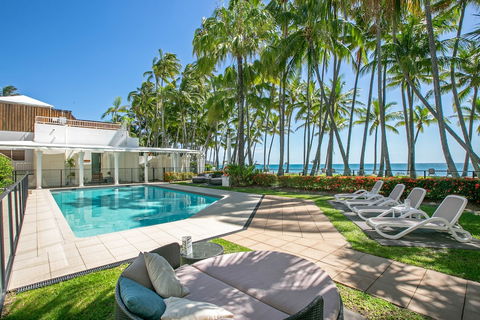 Poolside Apt In Alamanda Beachfront Resort 67 - Accommodation Search 0