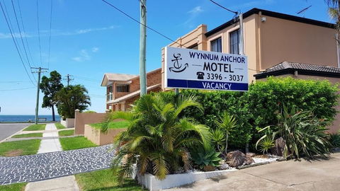 Wynnum Anchor Motel - Accommodation Search 0